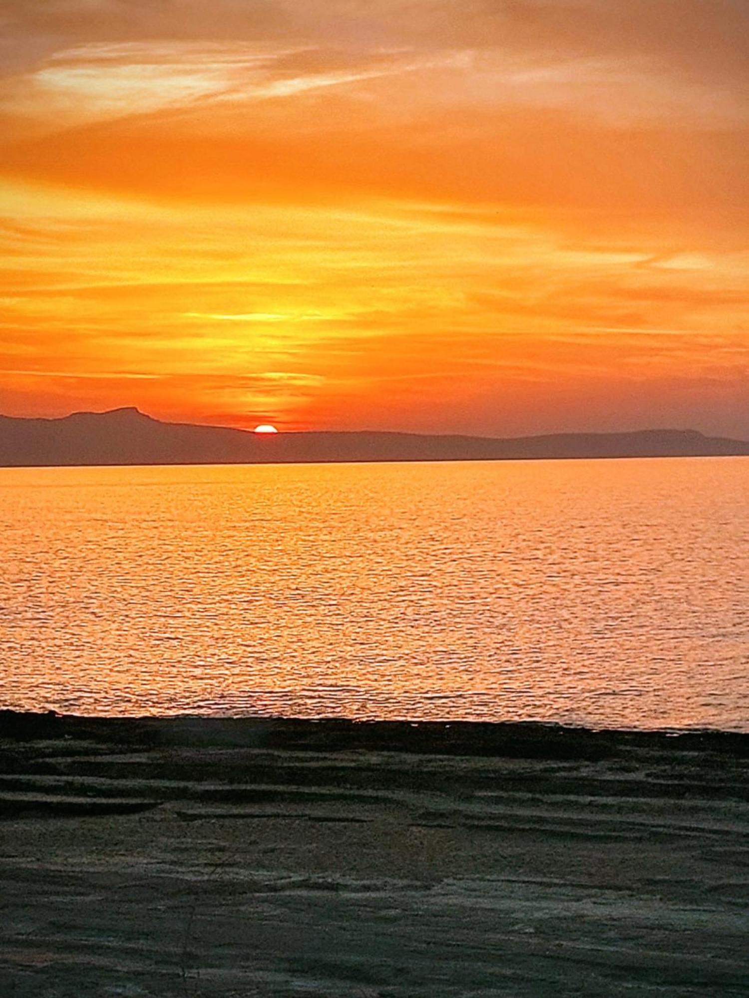 Anastasia Apartment Agia Marina  ภายนอก รูปภาพ